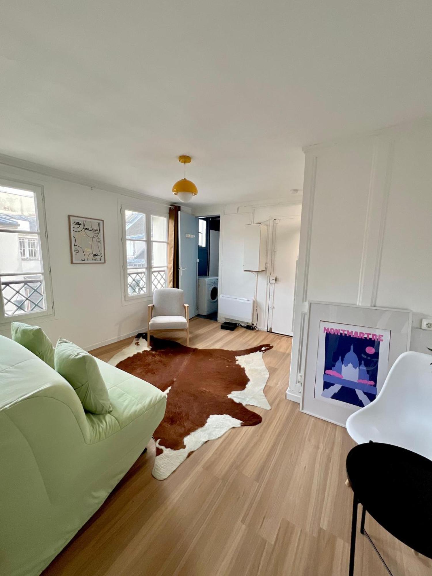 Apartment Lovely Place Le Marais Paris